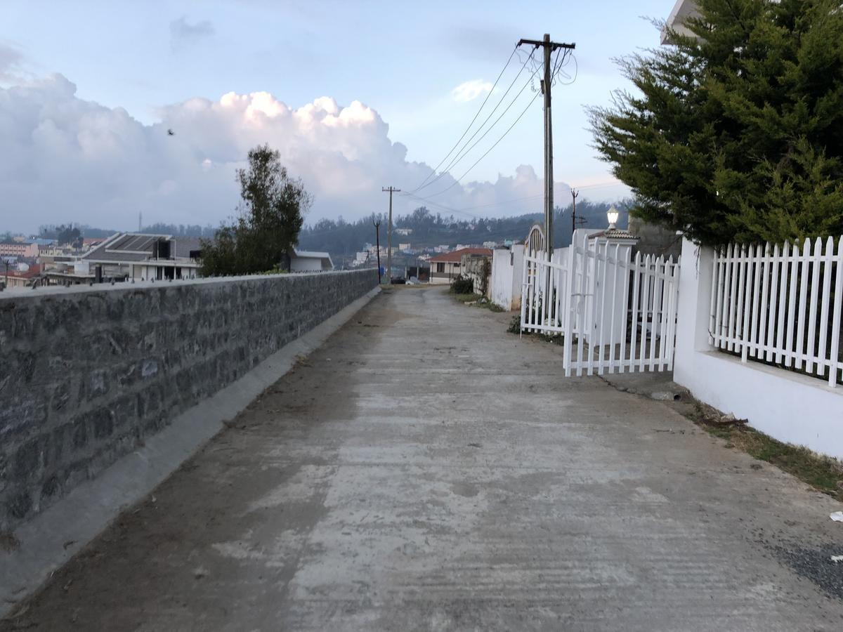 Aanvis Inn Ooty Esterno foto