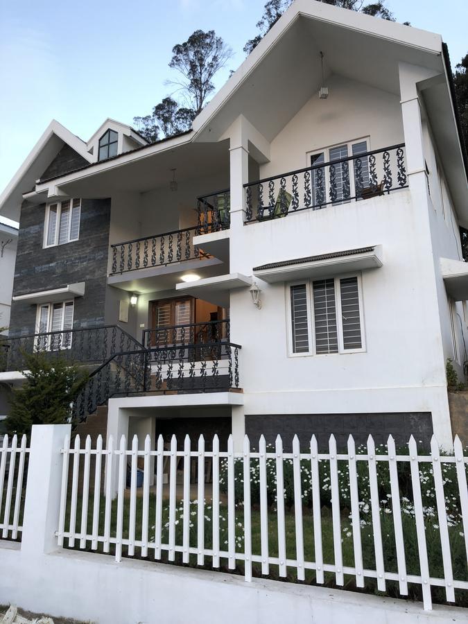 Aanvis Inn Ooty Esterno foto