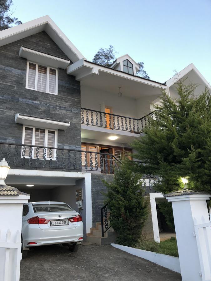 Aanvis Inn Ooty Esterno foto